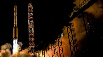 Рогозин пытается вытеснить «Протон» «Ангарой» 